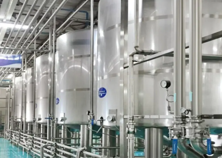 Ruostumattomasta teräksestä valmistettu fermentaatiosäiliö